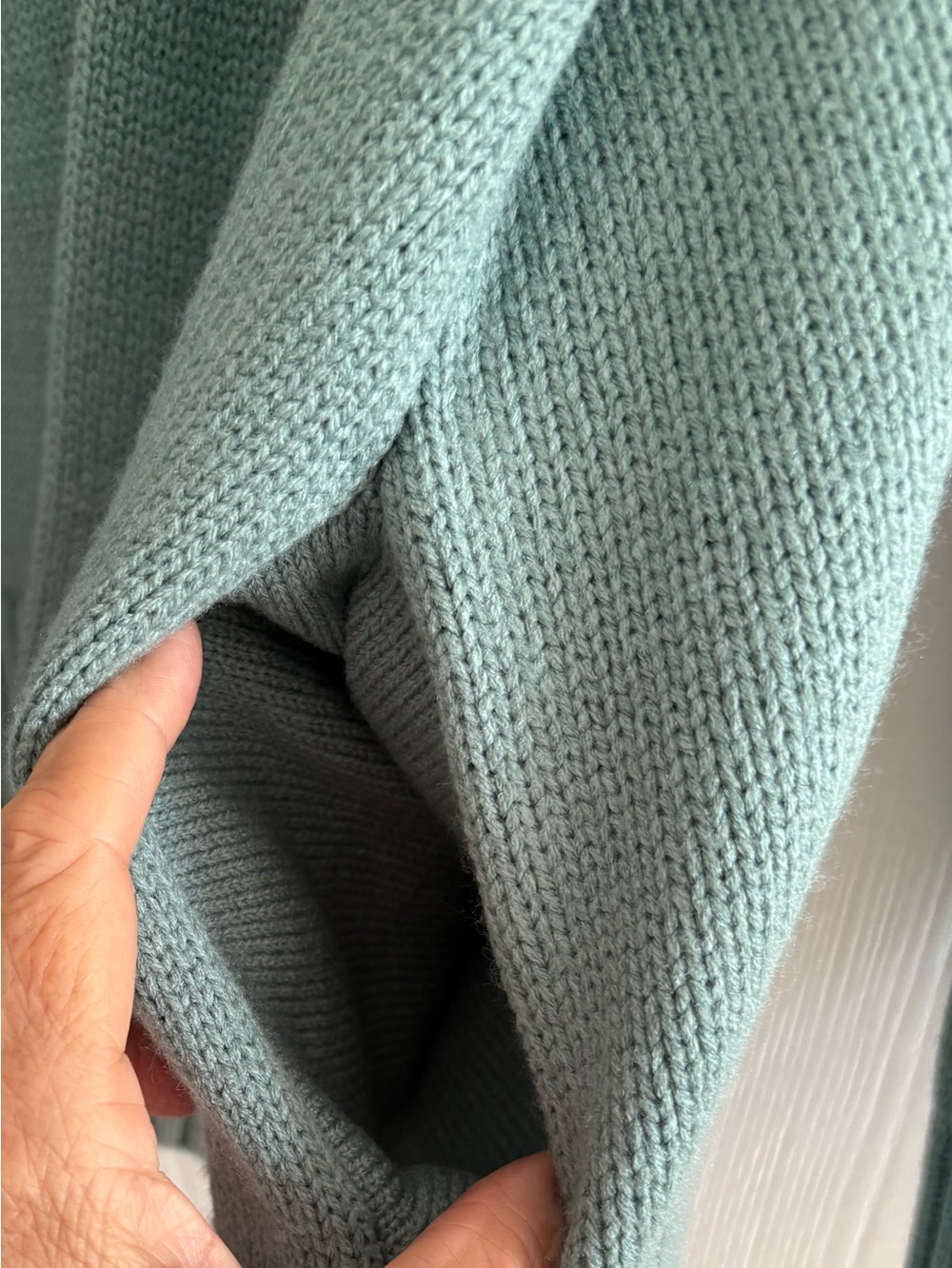 Super soft green Cardigan with butterfly on back XLP - Picture 5 of 6